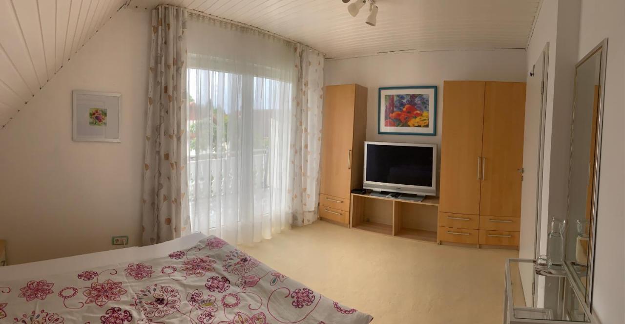 Schoene Zimmer Im Zentrum Leben Offenburg Eksteriør bilde